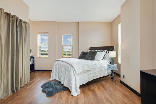 Large second bedroom | Image 27