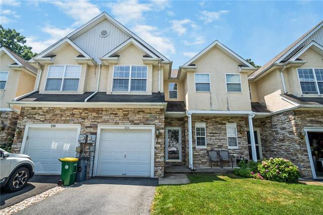 Maple Ct, Alburtis, PA 18011