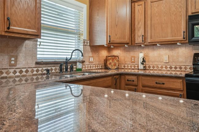 GRANITE COUNTERS | Image 27