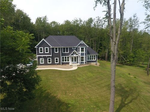 7186 Ridge Rd, Wadsworth, OH, 44281-9411 | Card Image