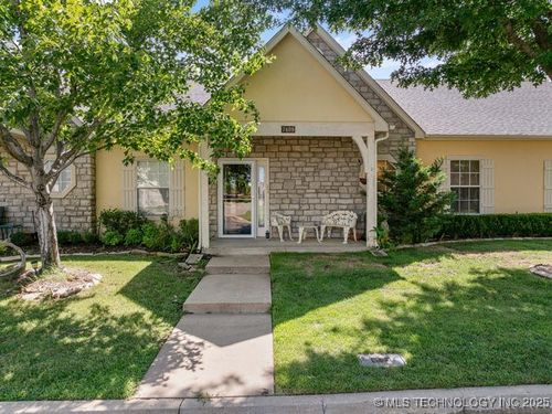 7409 S 84th East Ave, Tulsa, OK, 74133-2989 | Card Image