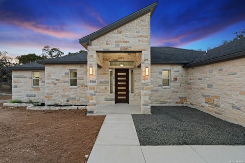355 Eagle Rock Rd, Spring Branch, TX, 78070-5207 | Card Image