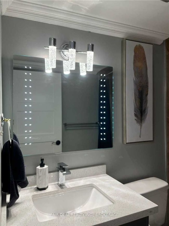 2505 - 8 Lisa St, Condo with 2 bedrooms, 2 bathrooms and 2 parking in Brampton ON | Image 8