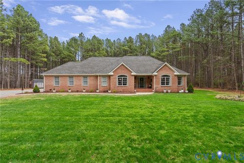 18525 Noel Station Ln, Ruther Glen, VA, 22546-2263 | Card Image