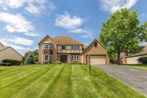 8538 Chateau Dr, Pickerington, OH, 43147-9700 | Card Image