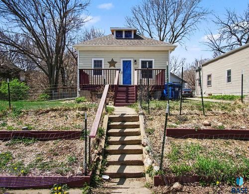 617 S Duluth Ave Avenue, Sioux Falls, SD, 57104 | Card Image