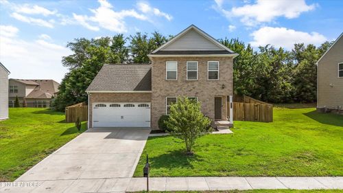 930 Spring Creek St, Maryville, TN, 37801-1599 | Card Image
