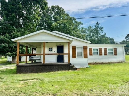 3839 1st Ave Nw, Hickory, NC, 28601-5507 | Card Image
