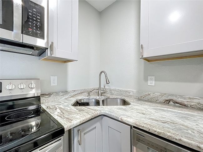 9506 Number Two Rd, House other with 3 bedrooms, 2 bathrooms and null parking in Howey In The Hills FL | Image 23