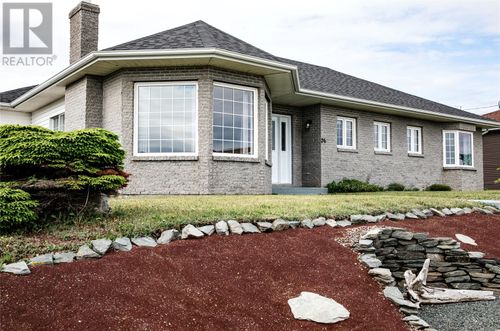 26 Woody Island Drive, Arnold's Cove, NL, A0B1A0 | Card Image