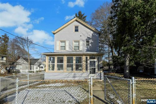 63 Wyckoff Ave, Waldwick, NJ, 07463-1732 | Card Image