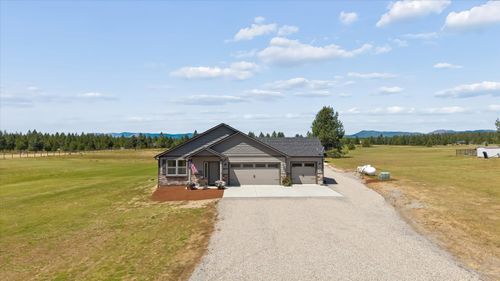 40215 N Sunnyside Ln, Deer Park, WA, 99006-8220 | Card Image