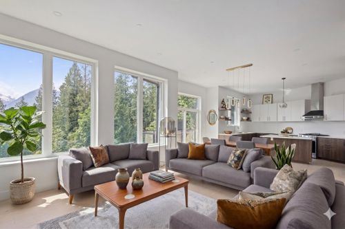 37-3385 Mamquam Rd, Squamish, BC, V8B0E3 | Card Image