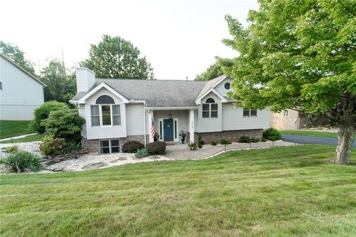 143 Chapel View Dr, Greensburg, PA, 15601-1067 | Card Image