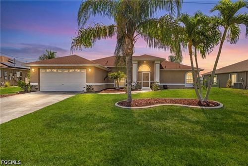 17 Se 15th Ave, Cape Coral, FL, 33990-1753 | Card Image