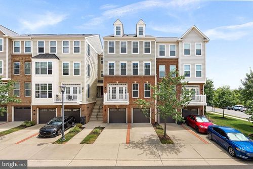 25222 Briargate Ter, CHANTILLY, VA, 20152-1802 | Card Image