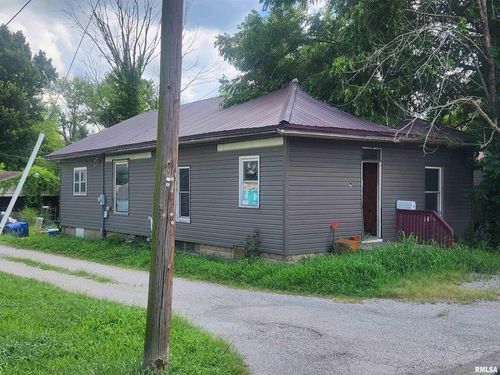 6 Fallon St, Pinckneyville, IL, 62274-1239 | Card Image