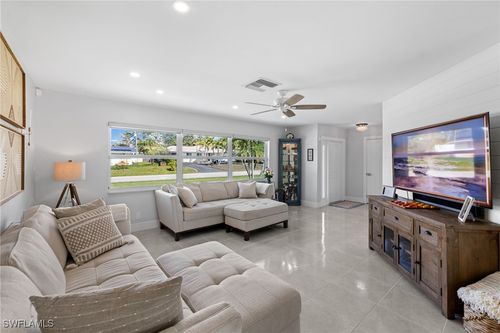 1252 Pompei Ln, NAPLES, FL, 34103-8912 | Card Image