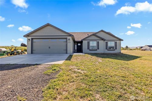 12312 Nelson Rd, Yakima, WA, 98903-9795 | Card Image
