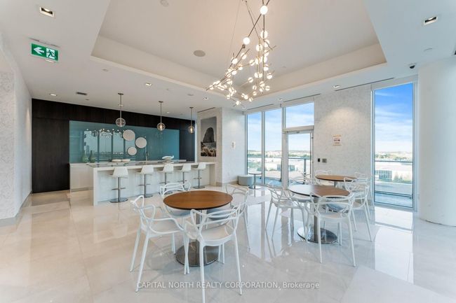 1011 - 9000 Jane St, Condo with 2 bedrooms, 2 bathrooms and 1 parking in Concord ON | Image 42