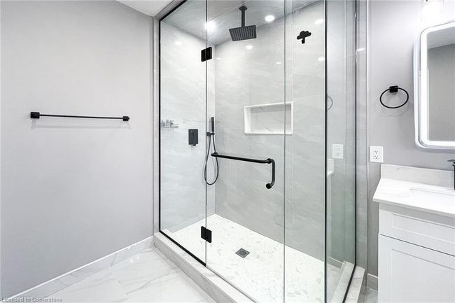 185 Palacebeach Trail, House other with 4 bedrooms, 3 bathrooms and 4 parking in Stoney Creek ON | Image 40