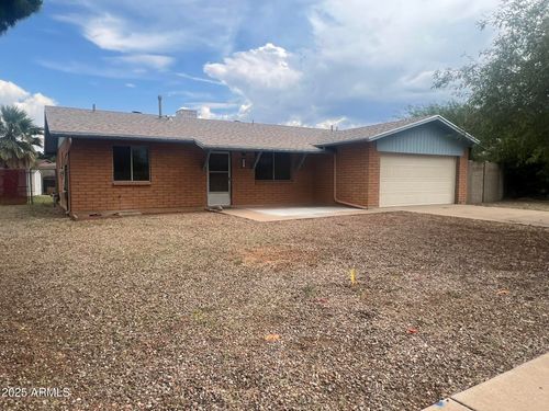 611 Palo Verde Dr, Sierra Vista, AZ, 85635-1624 | Card Image