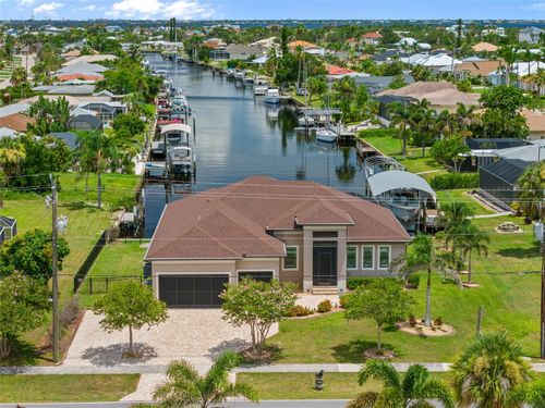 4286 Harbor Blvd, PORT CHARLOTTE, FL, 33952-9150 | Card Image