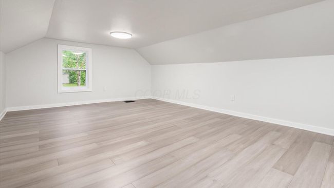 215 S Market St, House other with 3 bedrooms, 2 bathrooms and null parking in Somerset OH | Image 11