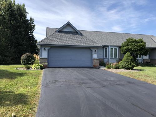 N114W15821 Hilbert Lane, Germantown, WI, 53022 | Card Image