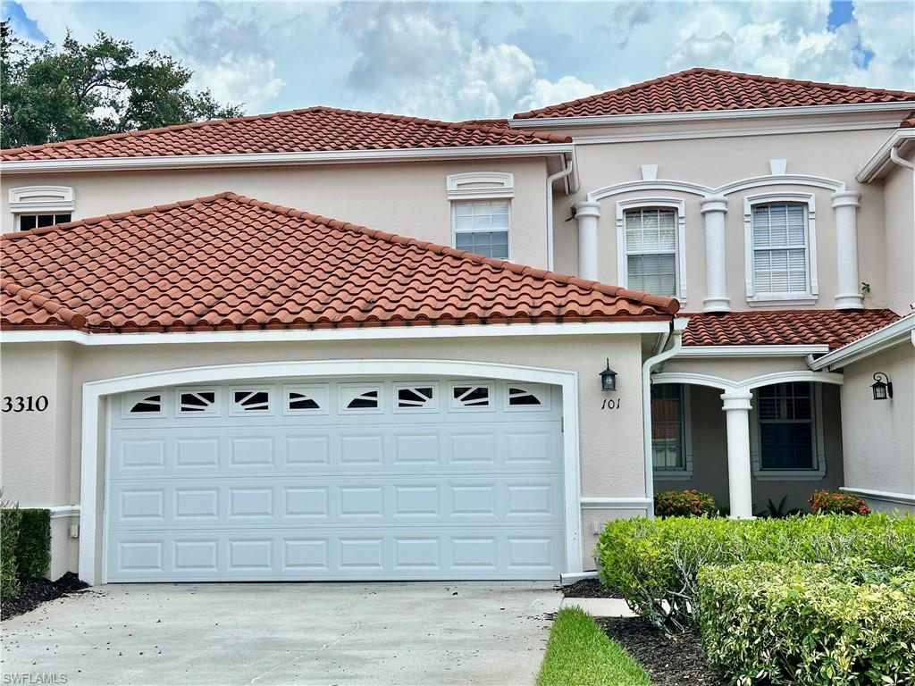 Residential in NAPLES 3