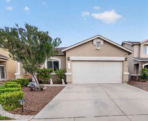 3884 Loma Brisa Dr, El Paso, TX, 79938-1231 | Card Image