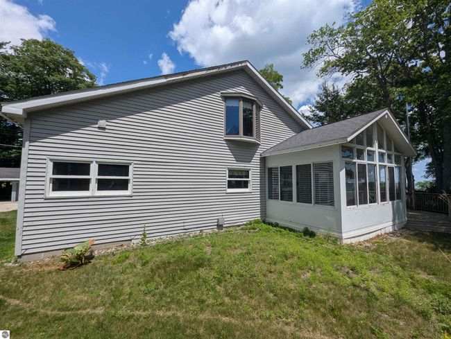 122 N Huron Rd, House other with 3 bedrooms, 2 bathrooms and null parking in Au Gres MI | Image 9