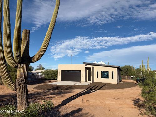 7130 N Featherstone Trl, Tucson, AZ, 85743-8790 | Card Image