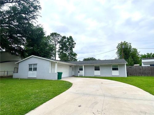 429 Lacour Dr, La Place, LA, 70068-3413 | Card Image