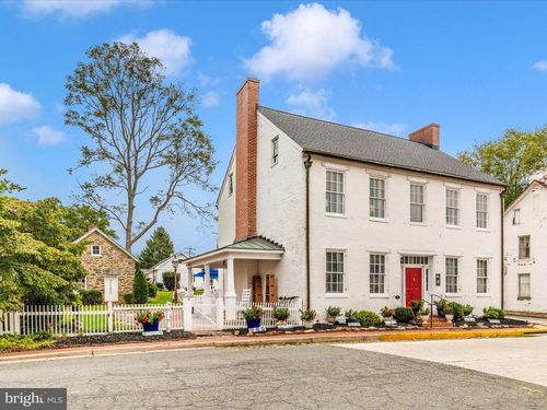 1 W Main St, BURKITTSVILLE, MD, 21718-9219 | Card Image