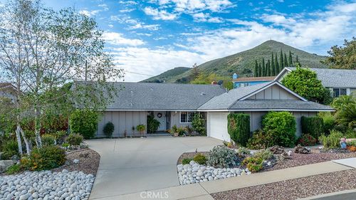 32 W Bonita Dr, Simi Valley, CA, 93065-2916 | Card Image