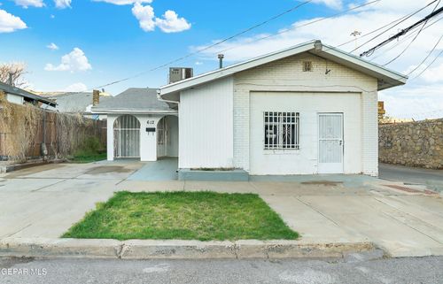 612 Noble St, El Paso, TX, 79902-5515 | Card Image