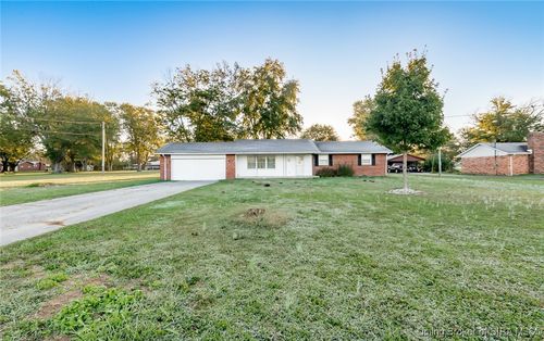 521 S Cardinal Ln, Scottsburg, IN, 47170-6803 | Card Image