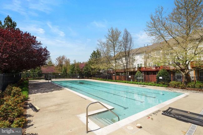 UNIT-304 - 11501 Cardoness Ln, Condo with 3 bedrooms, 2 bathrooms and null parking in FAIRFAX VA | Image 38