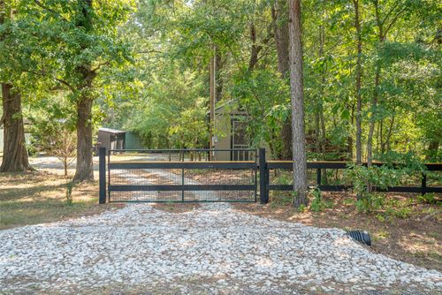 121 County Road 2201, Hooks, TX, 75561-7005 | Card Image