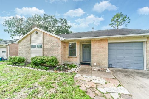 504 Avondale Ln, Friendswood, TX, 77546-3606 | Card Image