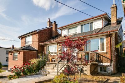 58 Rowntree Ave, Home with 2 bedrooms, 2 bathrooms and null parking in Toronto ON | Image 2