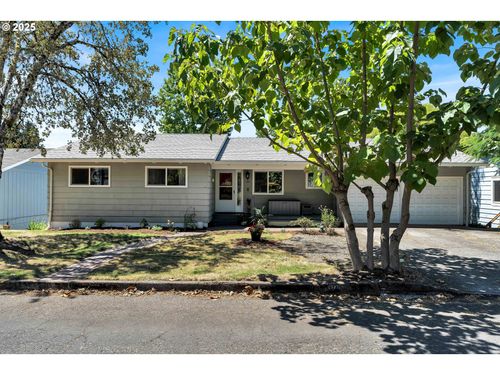 17415 Se Colina Vista Ave, Milwaukie, OR, 97267-6239 | Card Image