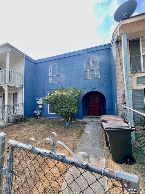 7104 Glen Mist, San Antonio, TX, 78239-3703 | Card Image