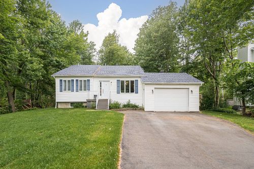 1072 Montée St-Robert, Saint Lazare, QC, J7T2L8 | Card Image