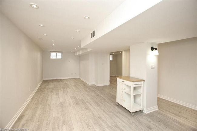 15 First St, House other with 4 bedrooms, 2 bathrooms and 5 parking in Waterdown ON | Image 25