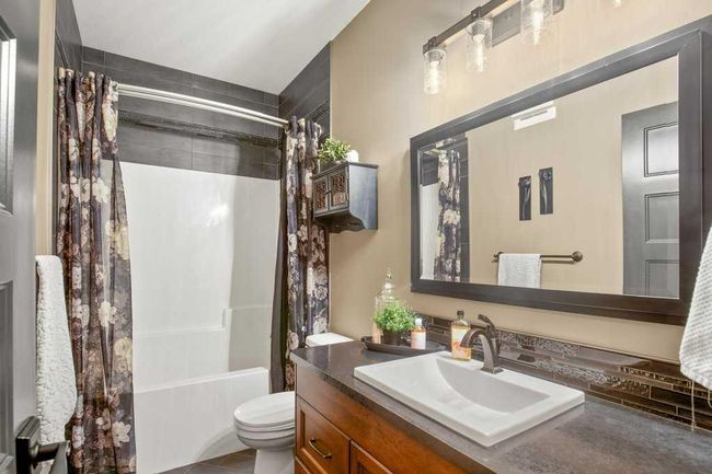 131 Cedar Square, House other with 5 bedrooms, 4 bathrooms and 7 parking in Blackfalds AB | Image 29