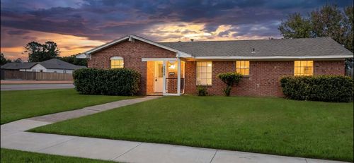 2324 Fulton Dr, Mesquite, TX, 75150-4042 | Card Image