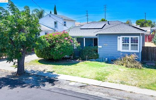 284 Cleveland Ave, Bay Point, CA, 94565-3305 | Card Image