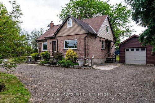 657 Brant Waterloo Rd, Brant, ON, N0B1E0 | Card Image
